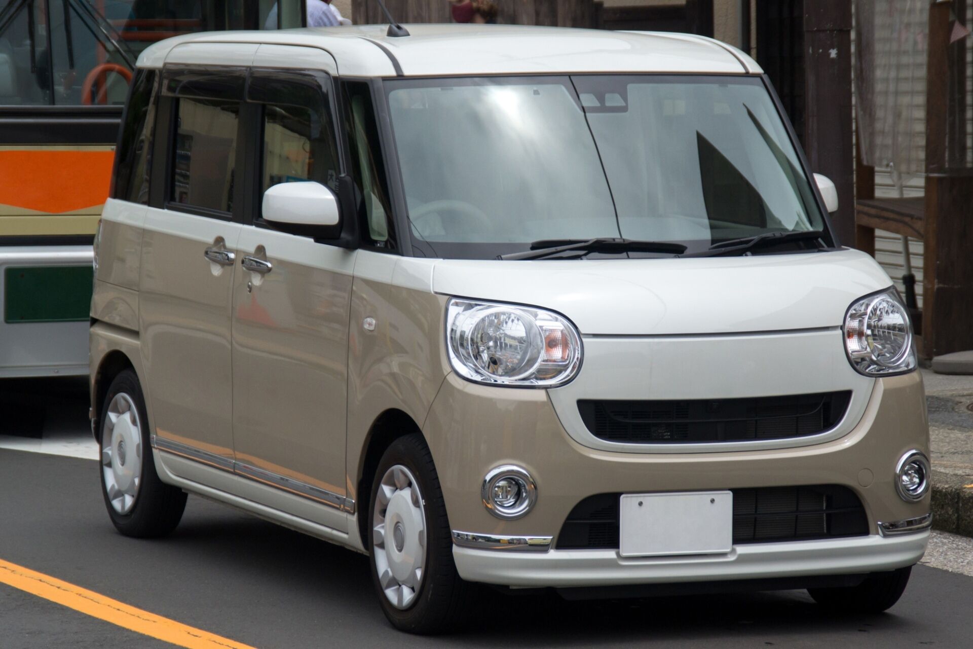 車